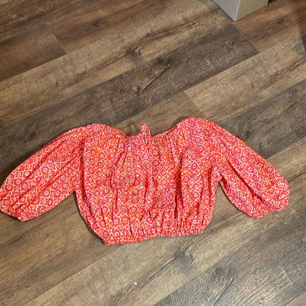 ♥️♦️NWT CIAO LUCIA blouse large, puffy sleeve & elastic crop waist P2P 24♥️